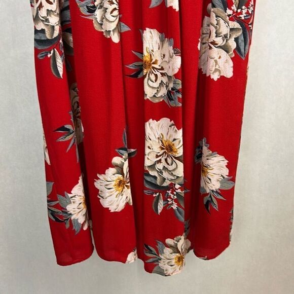 Umgee Red Floral Sleeveless Swing Dress Sz Medium Shift Lined Pleats Mini Spring - Picture 3 of 11